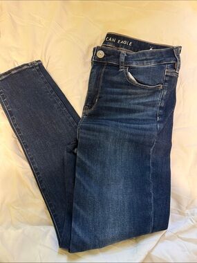 American Eagle Outfitters Women's Medium-Dark Blue Skinny Jeans